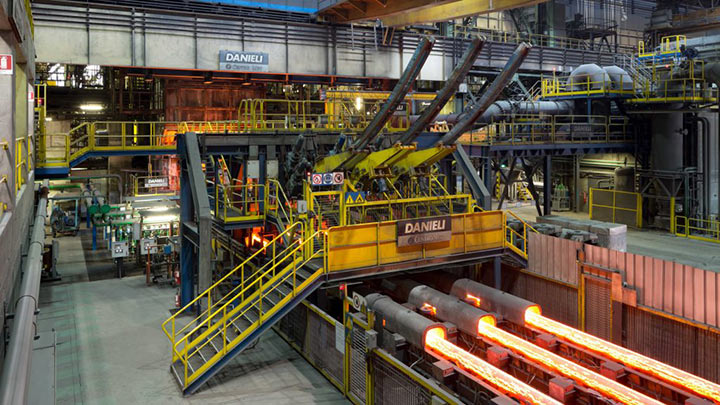 Soluzioni SGM per la movimentazione di rottami ABS - SGM Magnetics Soluzioni SGM per la movimentazione di rottami ABS - SGM Magnetics
