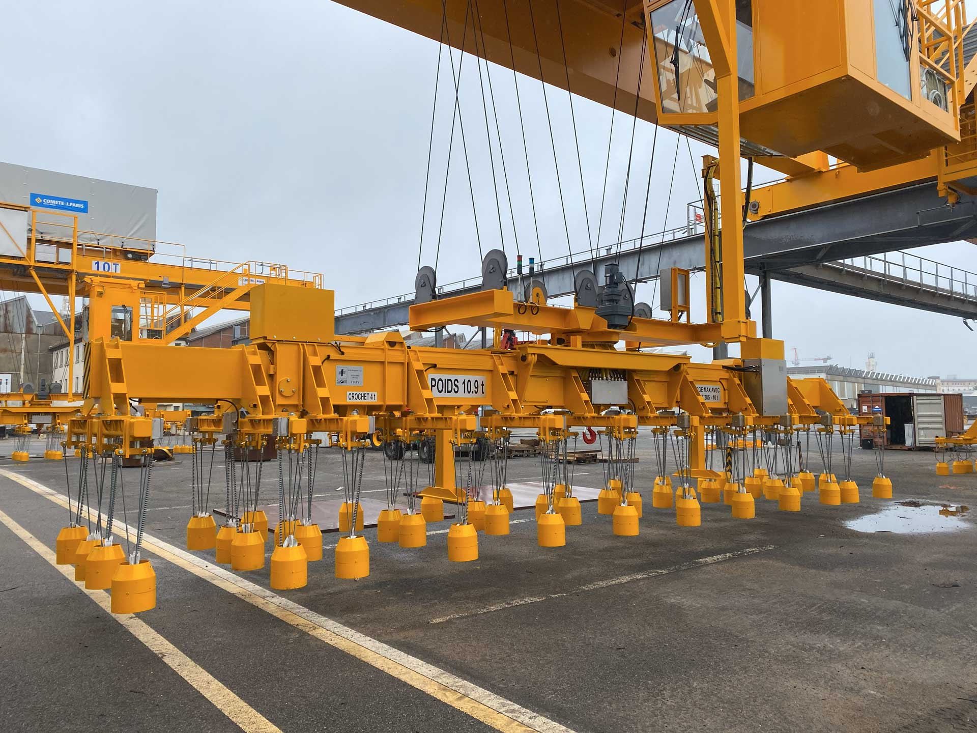 Optimize warehouse and crane operations with spreader beams