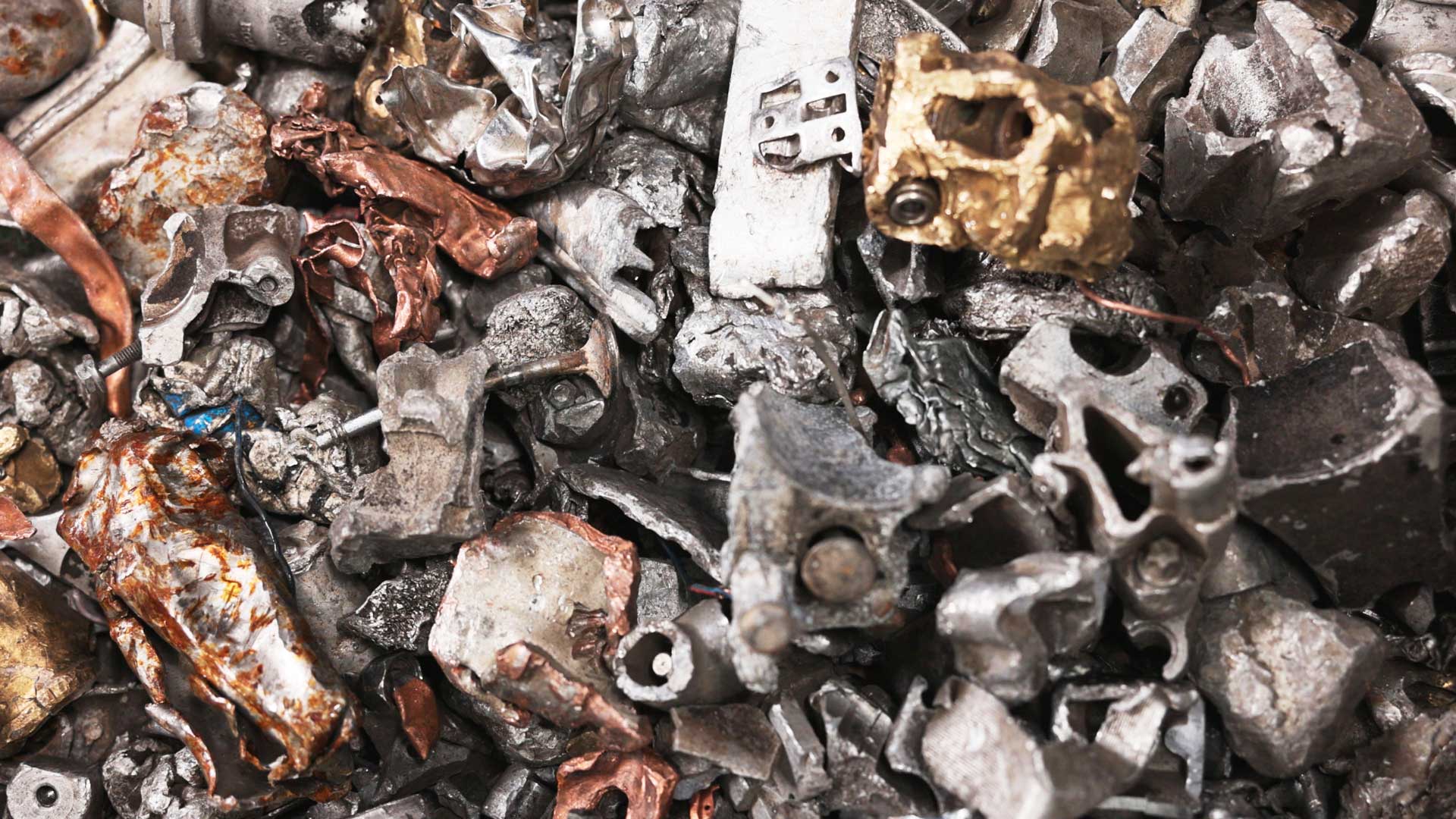 Why choose X-Ray sorters to recycle industrial metal
